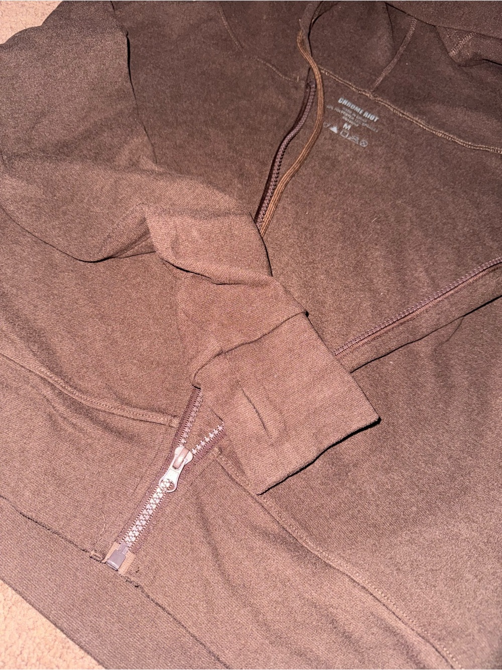 women’s medium zip up